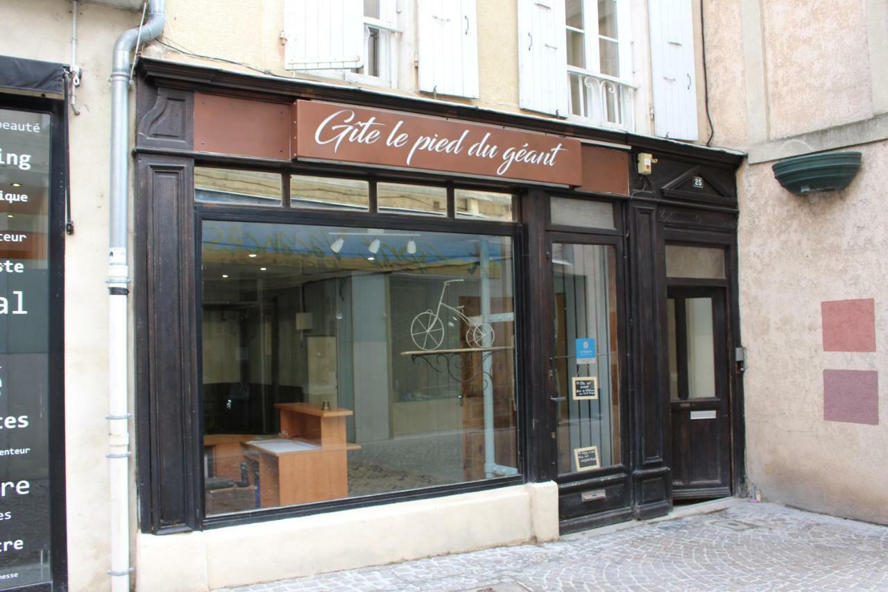 Gite Le Pied Du Geant - Local Securise Pour Les Velos ตูร์นง-โซร์-โฮน ภายนอก รูปภาพ